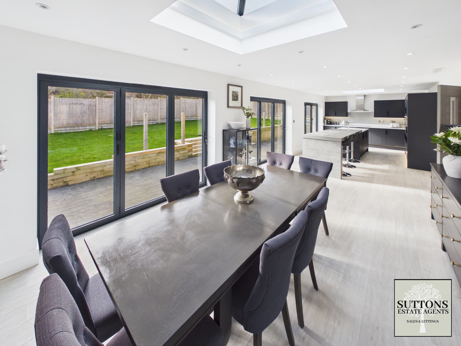 Barton Road, Rugby, Warwickshire, CV22 7PT